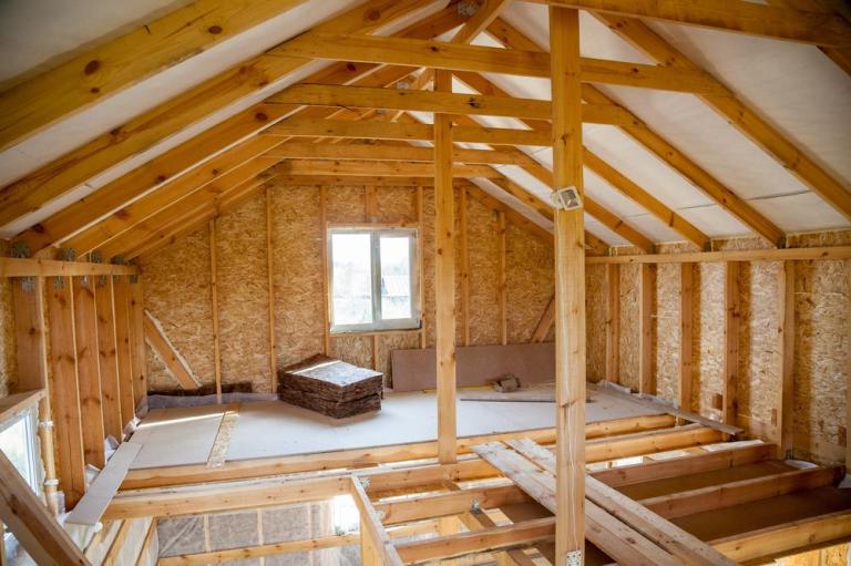 Comment réussir l'aménagement de vos combles à Chacrise ?